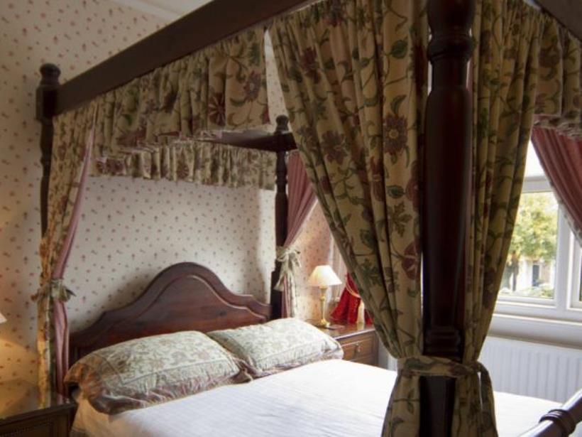 Virginia Lodge สแตรทฟอร์ด อะพอน เอวอน ภายนอก รูปภาพ