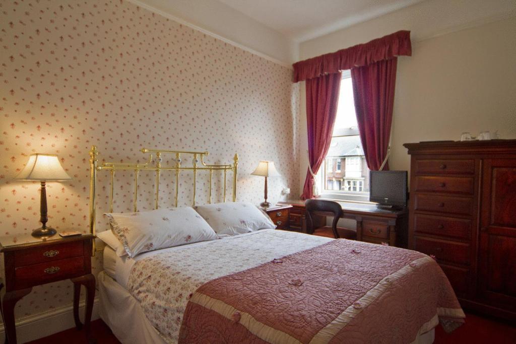 Virginia Lodge สแตรทฟอร์ด อะพอน เอวอน ภายนอก รูปภาพ