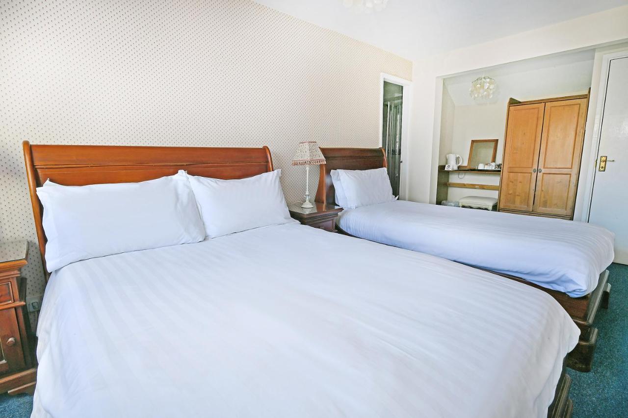 Virginia Lodge สแตรทฟอร์ด อะพอน เอวอน ภายนอก รูปภาพ